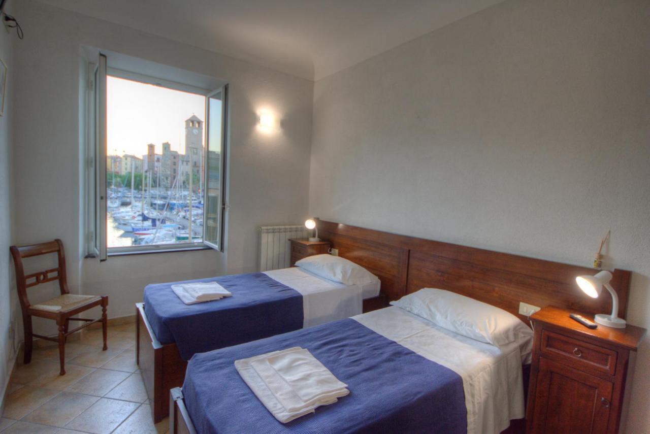Hotel Club Nautico Savona Exterior foto
